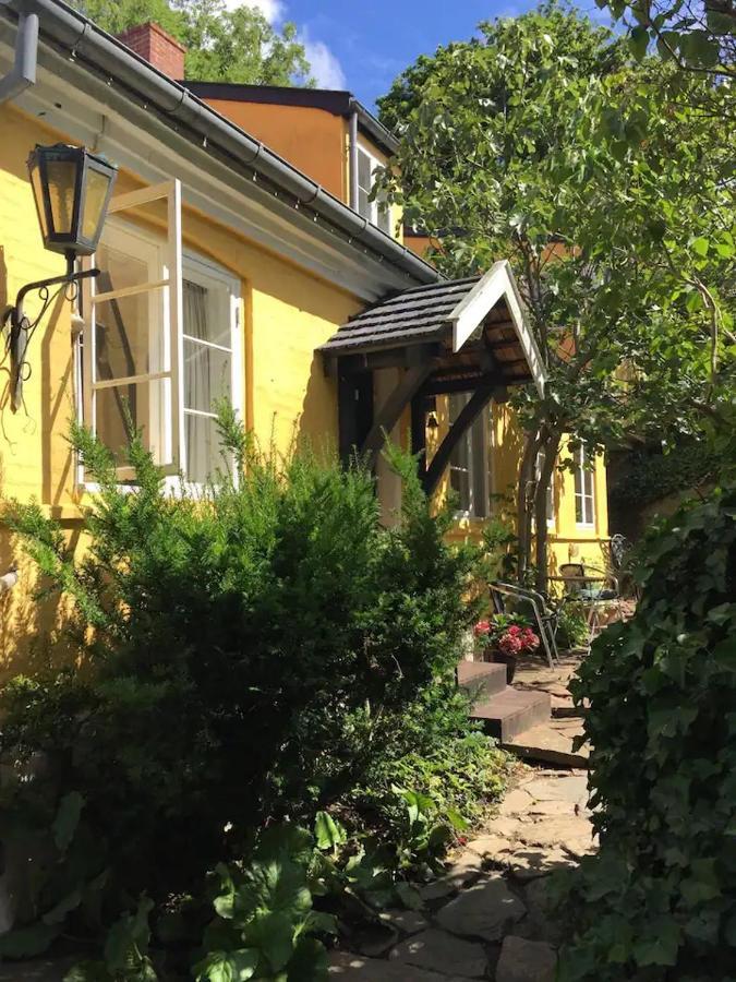 Charming Farm House In Gudhjem Eksteriør billede